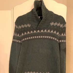 American Eagle men’s sweater